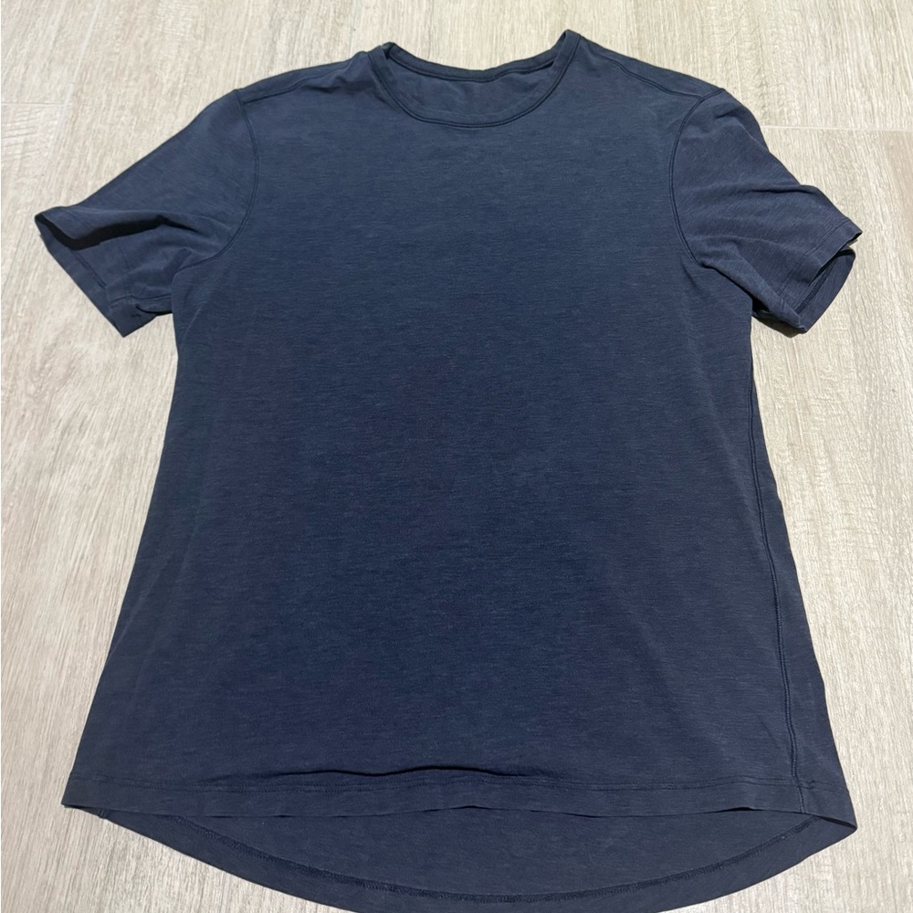Lululemon Classic Navy Blue Men's T-Shirt size medium